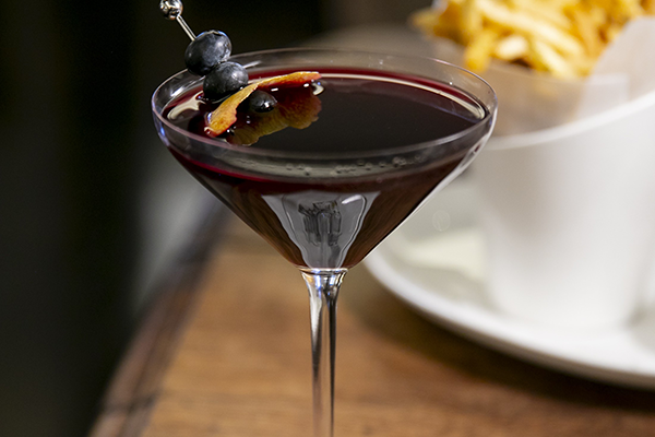 All March long, Charlie Palmer Steak IV is hosting Social Hour in support of Citymeals on Wheels. Guests can enjoy a choice of three signature martinis, including the Citymeals Lemon-Blueberry, along with an order of fries for just $25, with $1 from every order donated to Citymeals.  Available Monday through Friday from 3–6 PM, it’s the perfect after-work treat—while also helping support older New Yorkers in need.