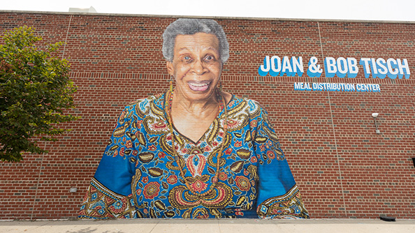 The Citymeals Distribution Center in The Bronx New York provides emergency meals. 