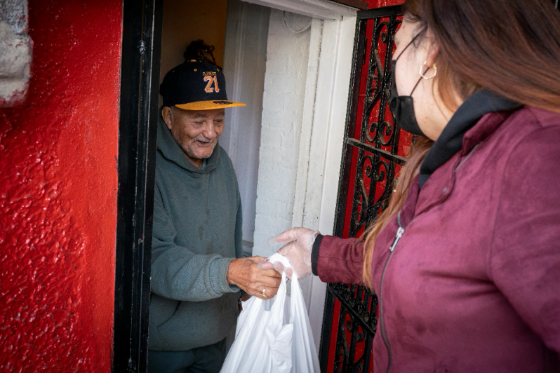 Delivering to meal recipient
